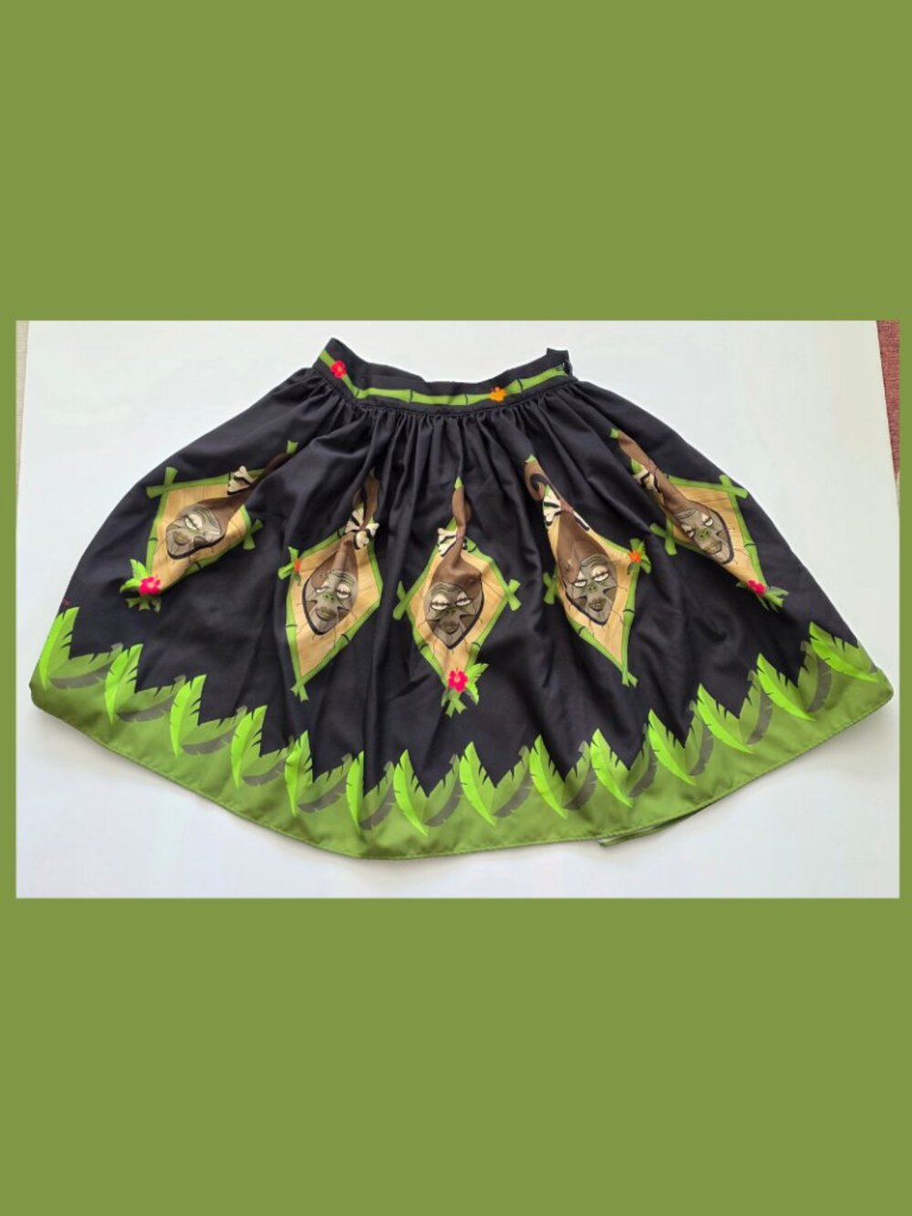 Shrunken Head Novelty Print Circle Skirt Oblong Box Shop XL Retro Pinup - Picture 2 of 2